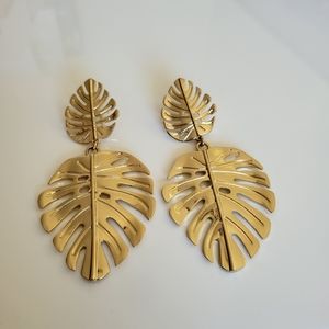 Forever 21 Monstera Drop Goldtone Earrings